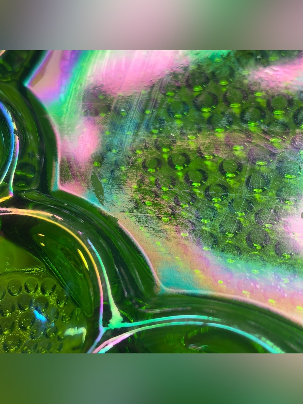 Indiana Glass Iridescent Green Carnival Hobnail Thousand Eye Egg Plate - Picture 7 of 12
